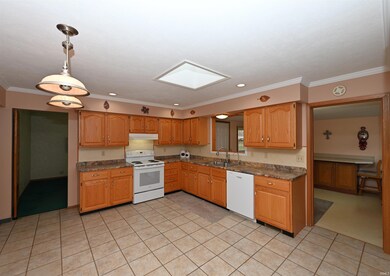 245 E Franks Blvd, Winamac, IN 46996 - photo 5