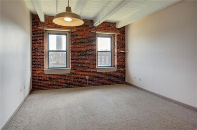 Island Terrace unit 123, Saco, ME 04072 - photo 6