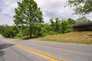 710 Duncan Hill Rd, Hendersonville, NC 28792 - photo 2