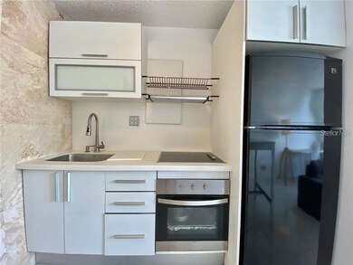 Calle Inga Calle Inga unit 2F, Isla Verde, PR 00913 - photo 4