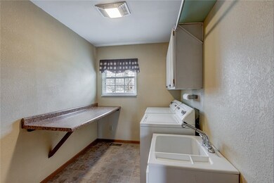 9971 N Briar Ln, Effingham, IL 62401 - photo 7