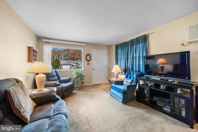 221 Elmtowne Blvd, Hammonton, NJ 08037 - photo 7