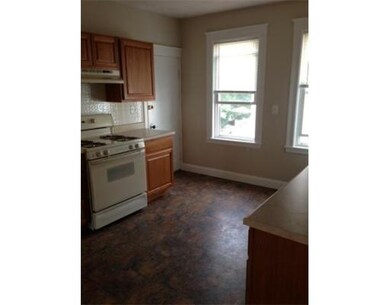 21 Roberts St, Quincy, MA 02169 - photo 5