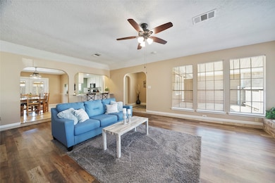 1803 Alta Vista Dr, Alvin, TX 77511 - photo 7