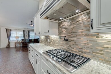 Oct 7 kit cooktop tiled backsplash 16-4