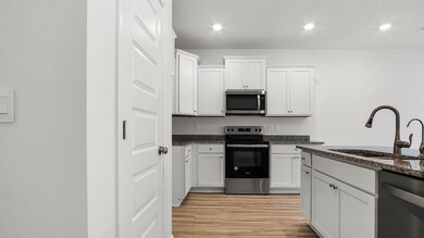 Hawks_Landing_Townhomes_6_Kitchen
