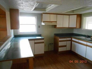 4026 Virginia Cir E, Columbus, OH 43213 - photo 5