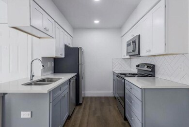 114 E 31st St unit 314, Austin, TX 78705 - photo 7