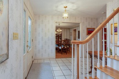 21 Raymond St, Nashua, NH 03064 - photo 4