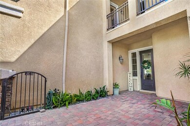 22408 Majestic Ct, Santa Clarita, CA 91390 - photo 2