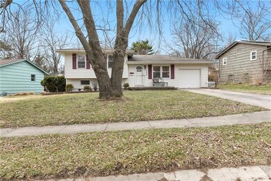 7312 Stearns St, Shawnee, KS 66203 - photo 2