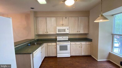 2461 Medford Ct unit 22D, Crofton, MD 21114 - photo 5