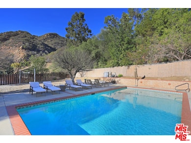 24325 Sylvan Glen Rd, Calabasas, CA 91302 - photo 3