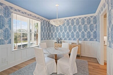 Dining/home office