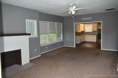 711 E Kirk St, Hugo, OK 74743 - photo 2