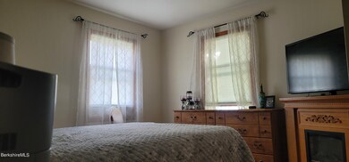 4 Marshall Ave, Adams, MA 01220 - photo 7