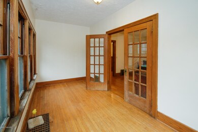 918 W Vine-107