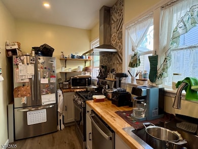 425 Lafayette St, Newark, NJ 07105 - photo 5