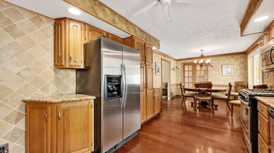 385 W 2nd St, Elmhurst, IL 60126 - photo 7