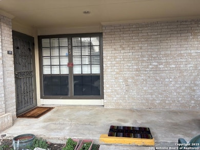 165 W Rampart Dr unit 205, San Antonio, TX 78216 - photo 4