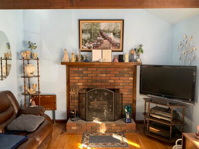Livingroom Fireplace