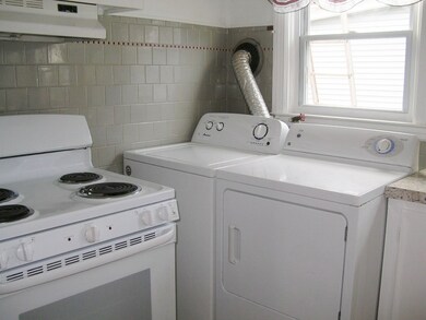 51 Chaplin St, Pawtucket, RI 02861 - photo 7