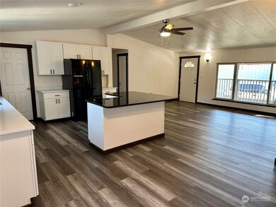 602 29th St SE unit 35, Auburn, WA 98002 - photo 3