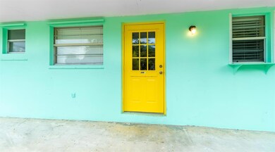 2556 NE Hickory Ave unit 3, Jensen Beach, FL 34957 - photo 3