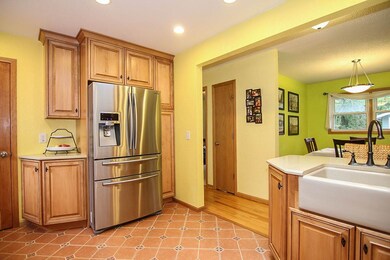 2321 Gold Dr, Fitchburg, WI 53711 - photo 7