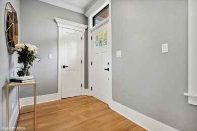 140 N Evergreen Ave, Elmhurst, IL 60126 - photo 2