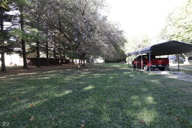 424 N Manifold St, Ingalls, IN 46048 - photo 4