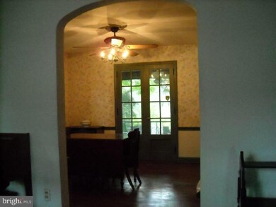 105 W 35th St, Reading, PA 19606 - photo 7