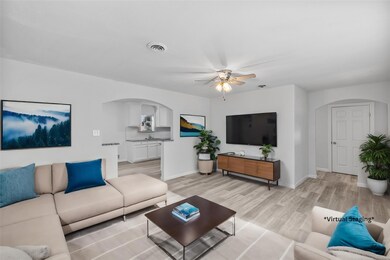 1012 Black St, Hurst, TX 76053 - photo 5