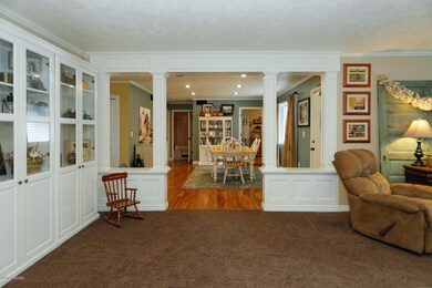 1509 Sandra Dr-109