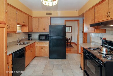 1525 Newcastle Ave, Westchester, IL 60154 - photo 3