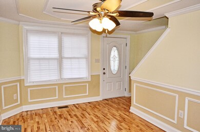 3727 Greenvale Rd, Baltimore, MD 21229 - photo 4