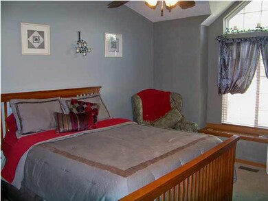 Master bedroom suite, large walk-in closet