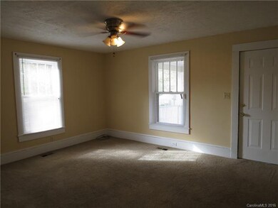 1107 Fox Ave, Statesville, NC 28677 - photo 2