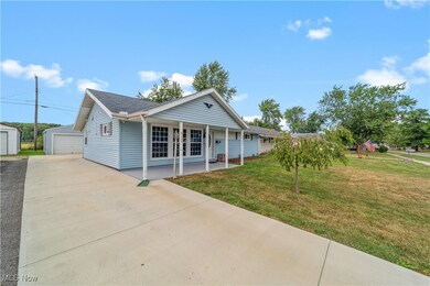 4308 Meadow Ln, Lorain, OH 44055 - photo 3