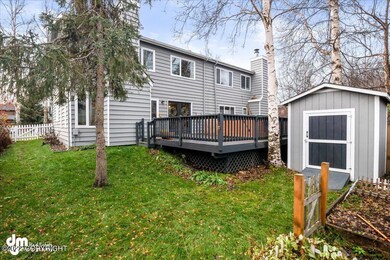 28-Backyard_ELI02300-2
