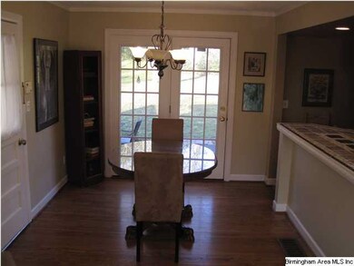 Dining room.