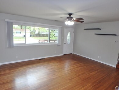 2804 SW Sunset Rd, Topeka, KS 66614 - photo 2