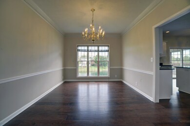 Formal Dining Room 13'5