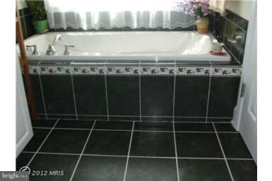 14687 Crossfield Way unit 166A, Woodbridge, VA 22191 - photo 5