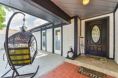 2318 Blue Water Ln, Houston, TX 77018 - photo 4