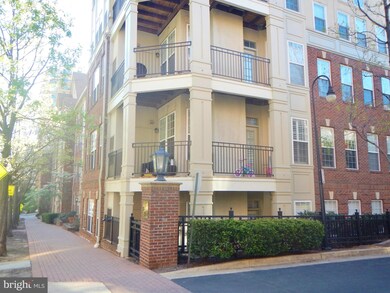 2330 14th St N unit 202, Arlington, VA 22201 - photo 2