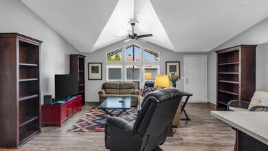 24 Lazy b Dr, Palm Desert, CA 92260 - photo 2