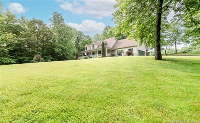 6139 Scottsville Rd, Floyds Knobs, IN 47119 - photo 2