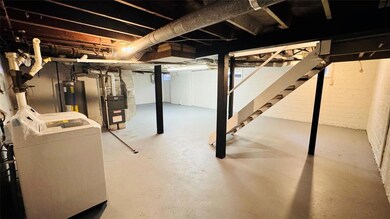 1220 1st Ave E, Newton, IA 50208 - photo 6