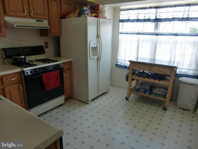 6338 Jacobs Ct, Sykesville, MD 21784 - photo 7